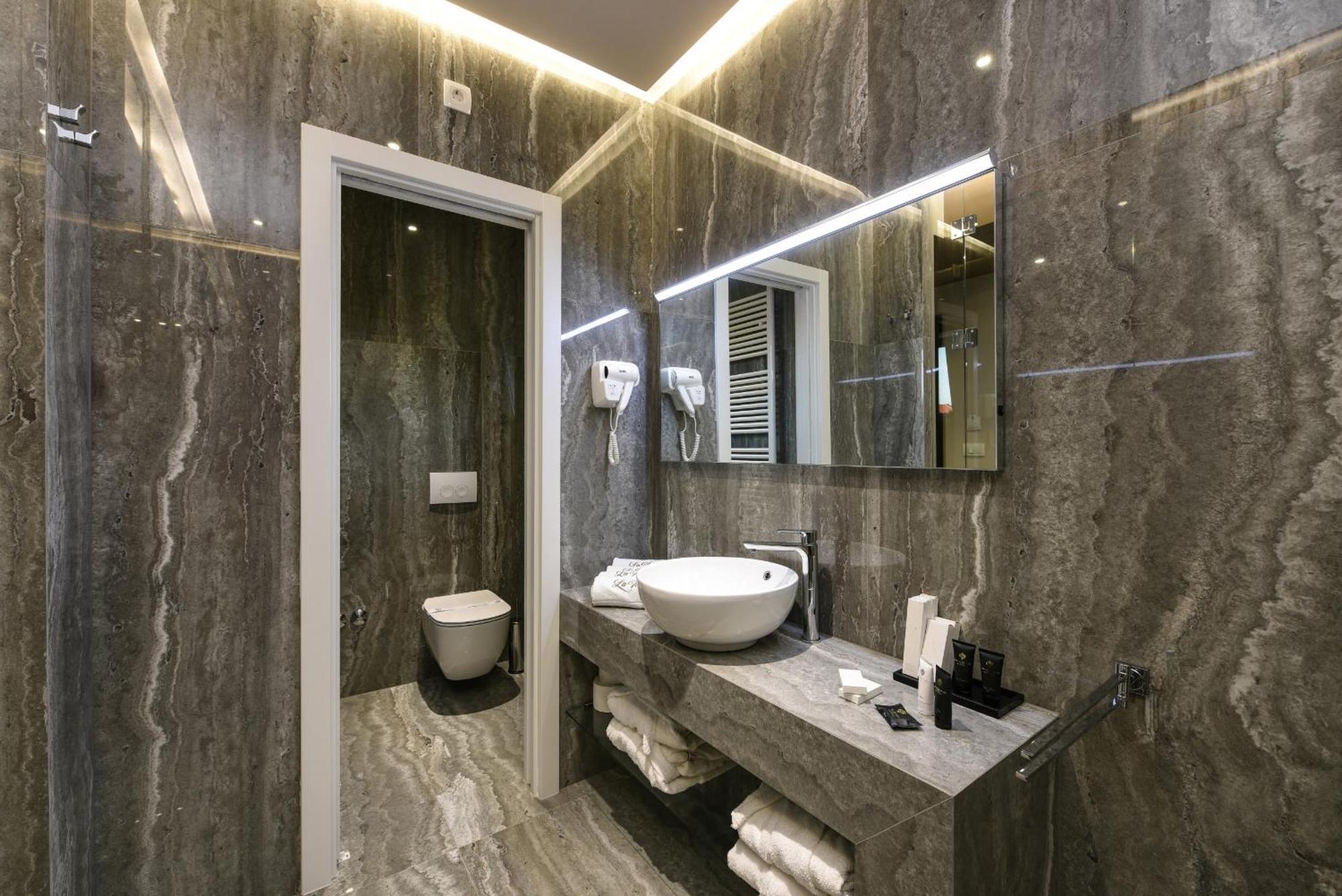 Lavie Zadarvillas *